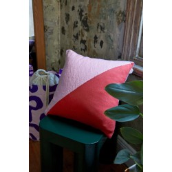 Sour Straps Knit Cushion